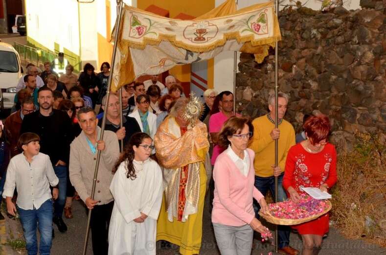 Momento de la procesión de este sábado en Lomo Magullo (Foto Francisco Javier Santana)